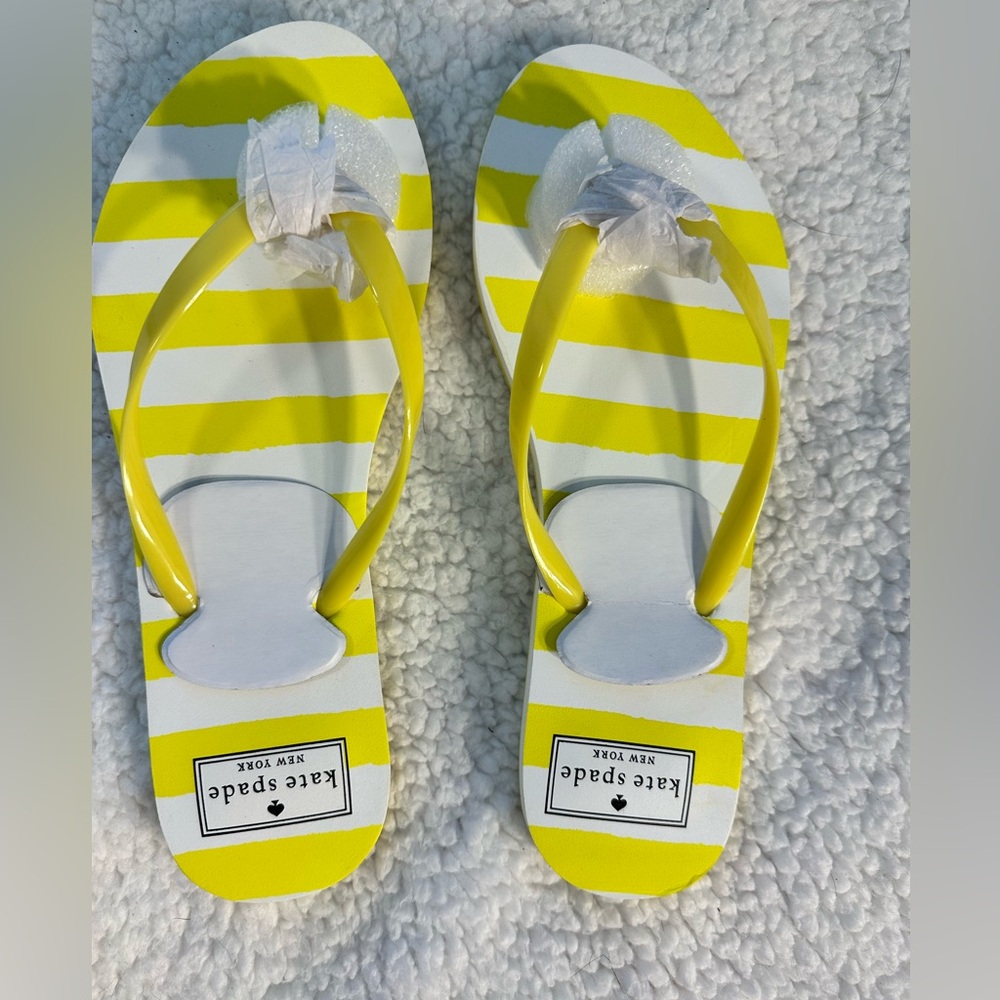 NWT/NIB Kate Spade Nassau yellow and white striped flip-flops, size 8